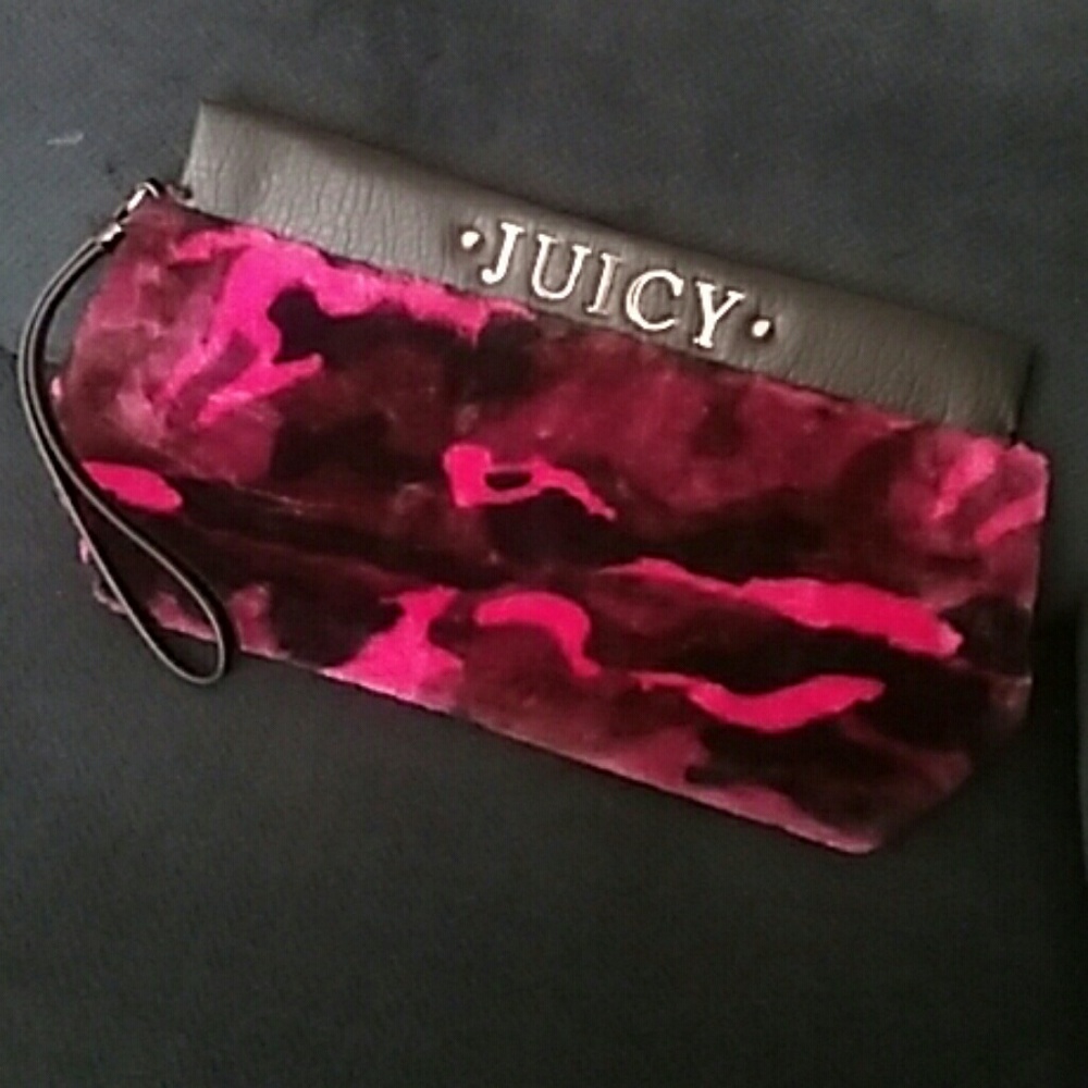 Juicy couture clutch